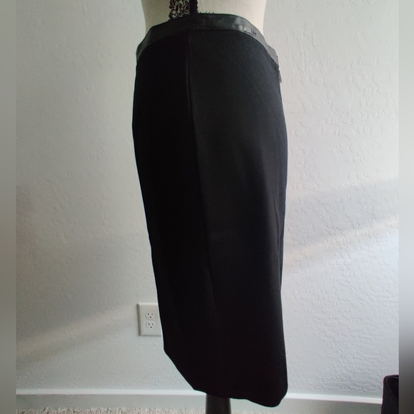 🆕 Vince Camuto rich black business casual pencil Skirt with faux leather trim_2 - Picture 3 of 9